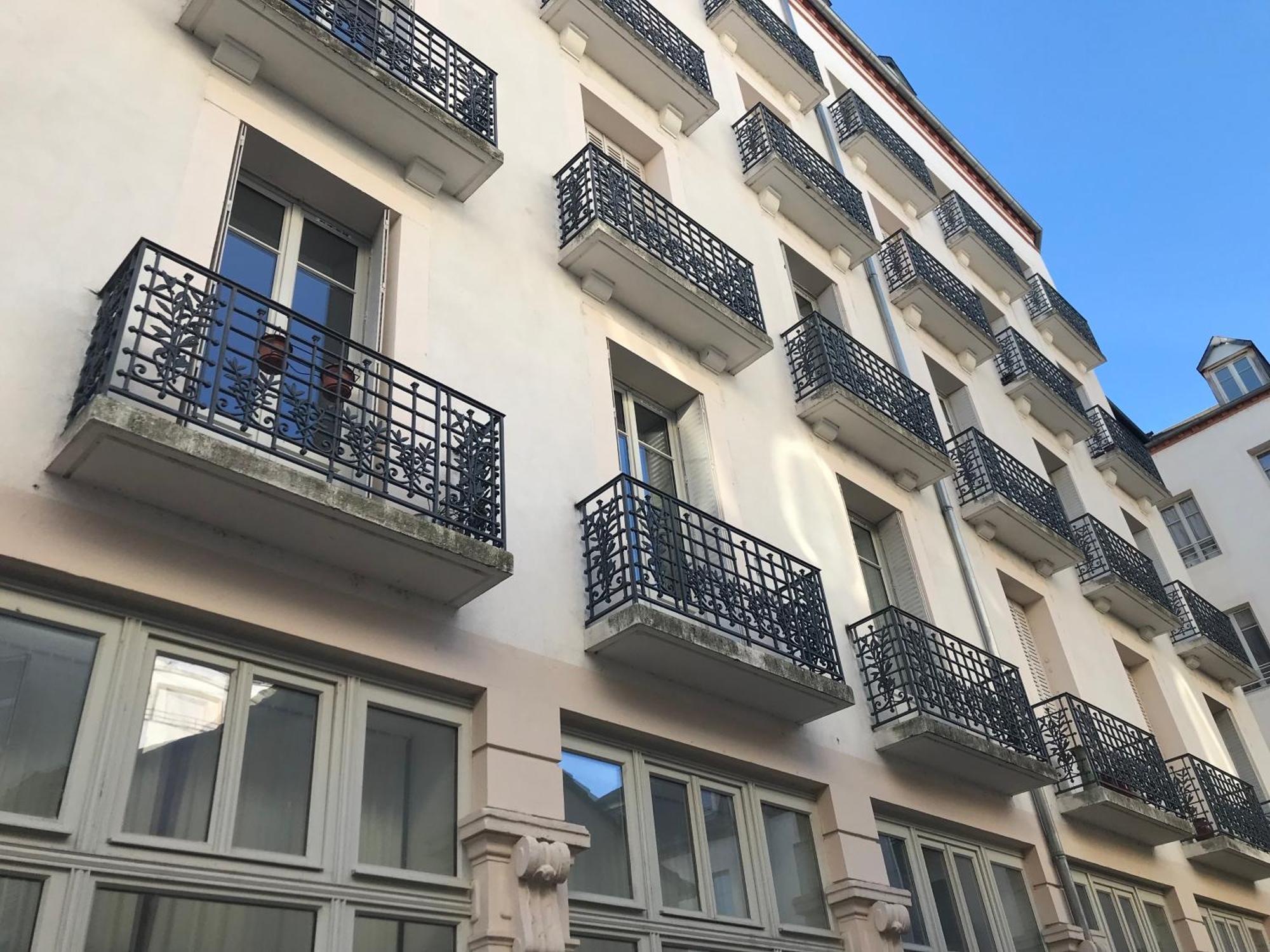 Le Clemenceau - Hyper Centre - Calme - Proche Thermes Apartment Vichy Exterior foto